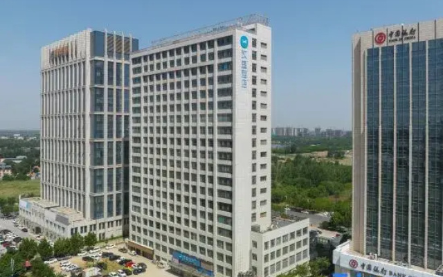 HanTing Hotel (Cangzhou Convention and Exhibition Center)