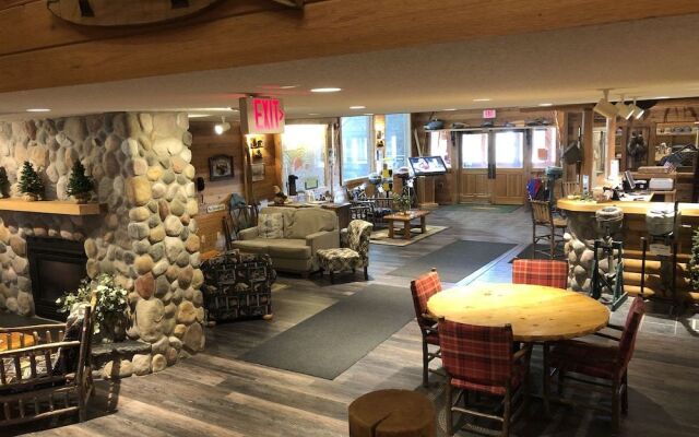 The Lodge at Crooked Lake
