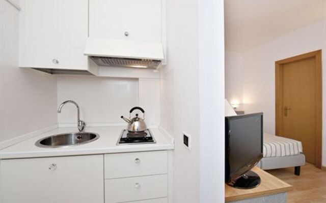 Alexandra Stay Residence