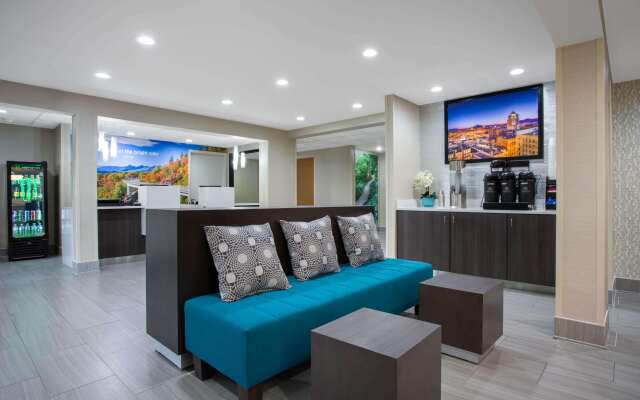La Quinta Inn & Suites by Wyndham Roanoke Salem