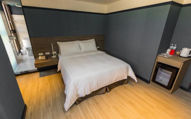 Q21 Hotel