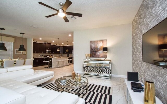 Amazing House! Storey Lake - 4725SHD