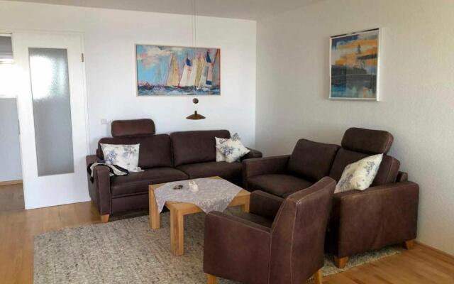 107-2 Neptun mit Meerblick