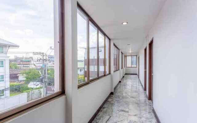 OYO 1075 The View At Naiyang