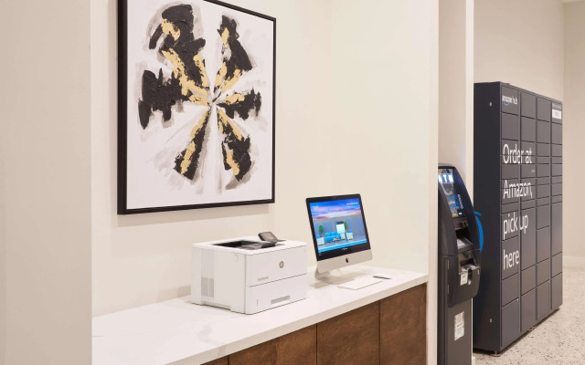 SERENA Hotel Aventura Miami, Tapestry Collection by Hilton