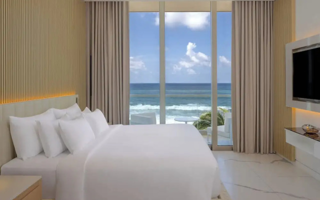 Radisson Collection Resort