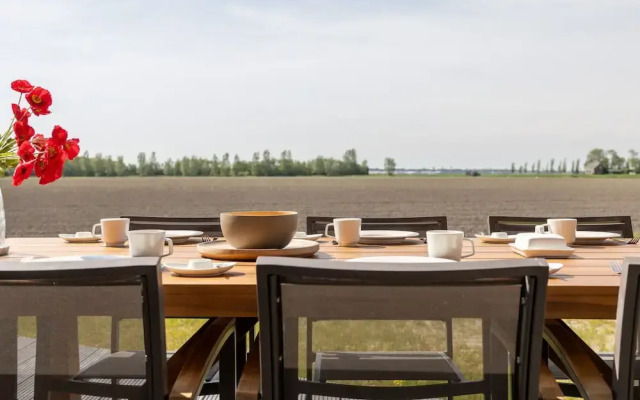 Pleasant Holiday Home With Garden