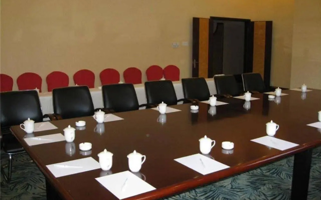 Huazhou Hotel Yunnan