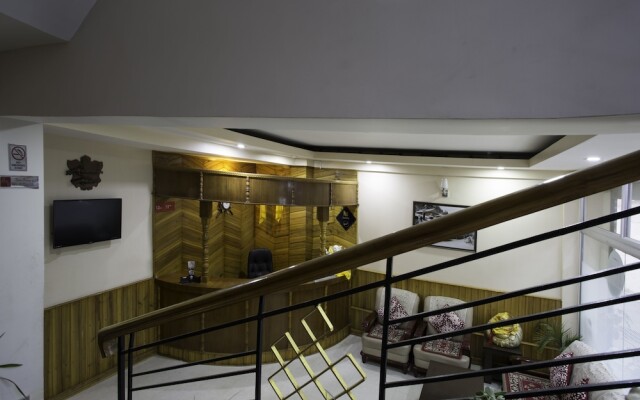 Hotel White Yak