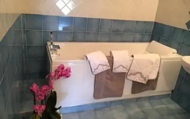 Al Castello Vino B&B