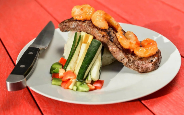 Canalside Restaurant, Inn & Kitchen store