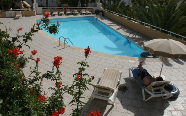 Apartamentos Punta Marina by LIVVO
