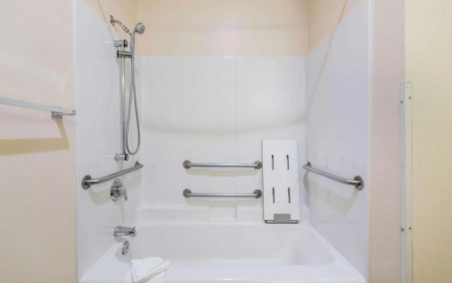 La Quinta Inn & Suites by Wyndham Belgrade - Bozeman Airport