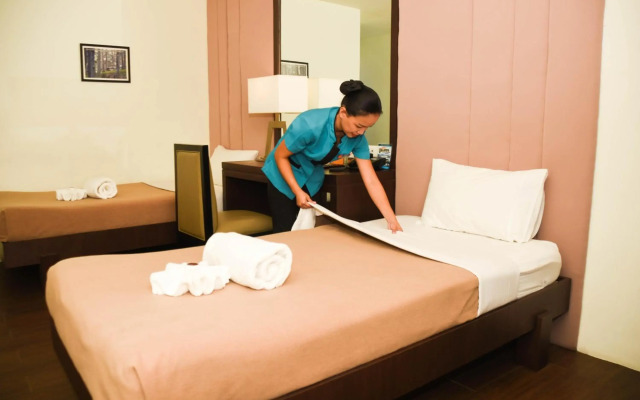Tacloban Plaza Hotel