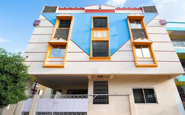 Sonika Grand by OYO Rooms