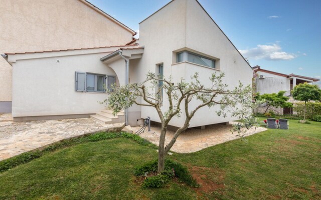 Nice Home in Stinjan With Wifi and 1 Bedrooms