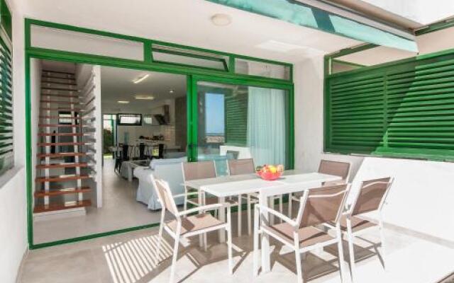 Beachfront Apartment las Burras Fa03