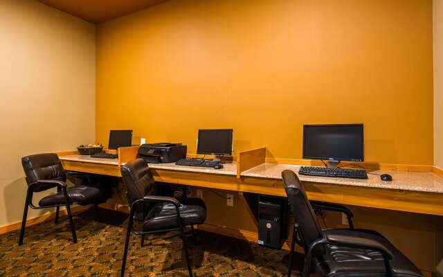 Best Western Plus Hartford Lodge