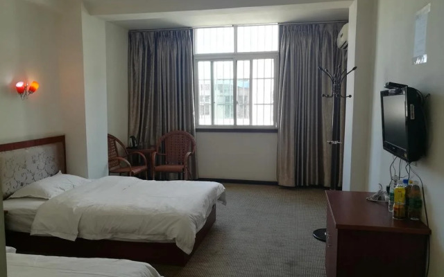 Tiny Jiangnan Hotel