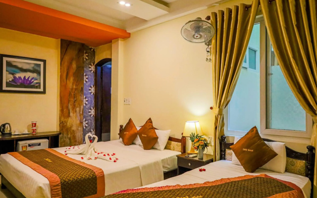 DMZ Hotel