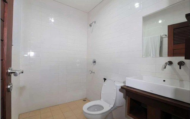The Kanjeng Suites Kuta Galeria - Bali