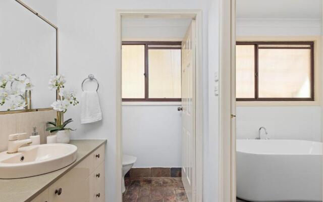 Nelson Bay Rd 4296 Cheeky Tiki