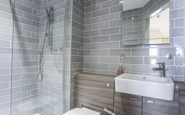 Harlech Apartments - Gwern