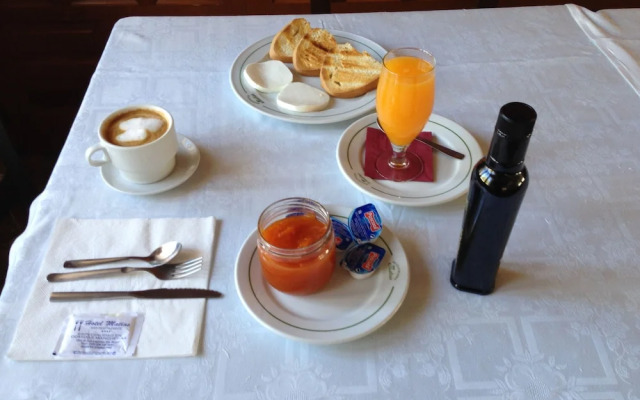 Hotel Matias