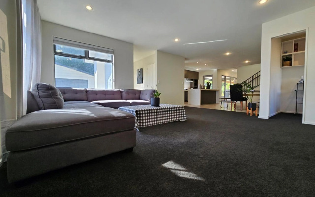 Azena Motels