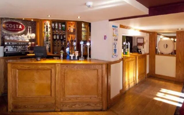 Premier Inn Christchurch / Highcliffe