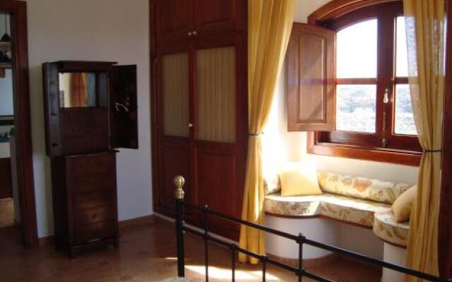 Ac Villas Macher
