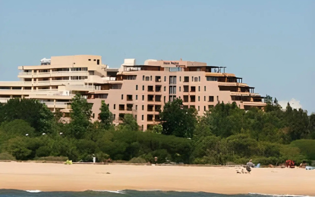 Dom Pedro Marina