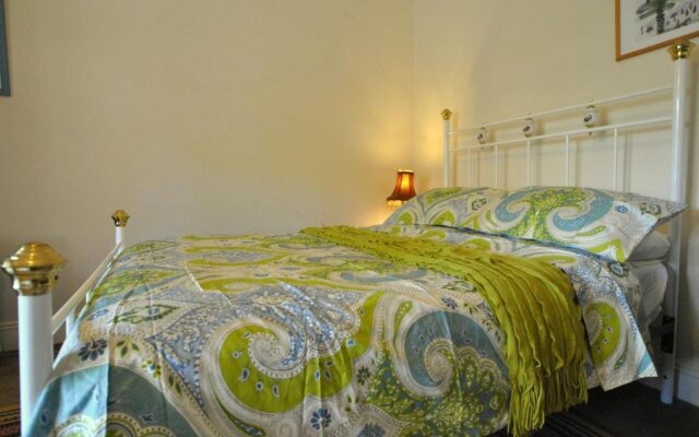 Cooma Cottage