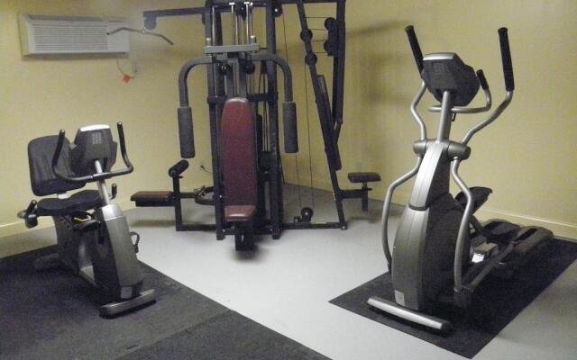 Baldwin Inn & Suites