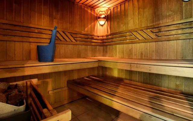 Holiday Home With Indoor Pool and Sauna