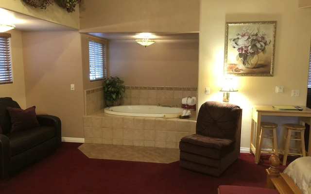 Giant Oaks Lodge
