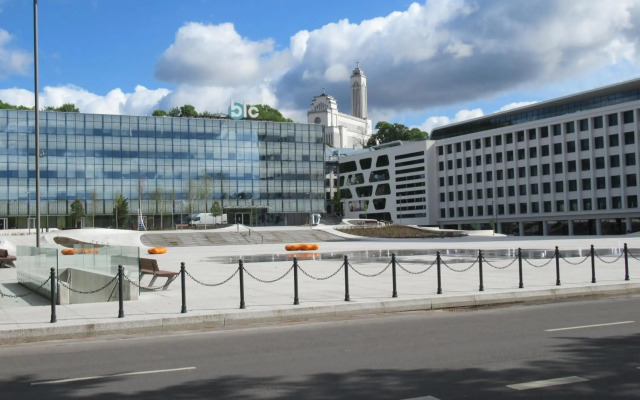 Hotel Metropolis