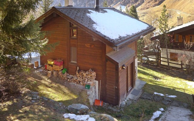 L Batcho Ayer in Ayer