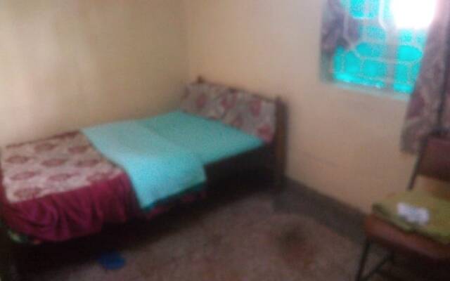 Three Shade Guest House - Adults Only