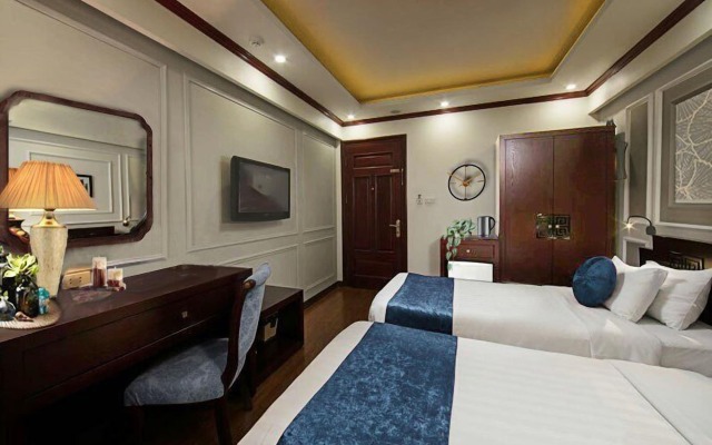 Golden Lotus Legend Hotel