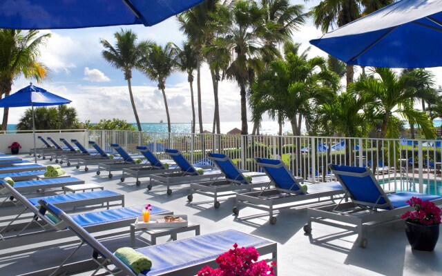 Radisson Miami Beach Hotel