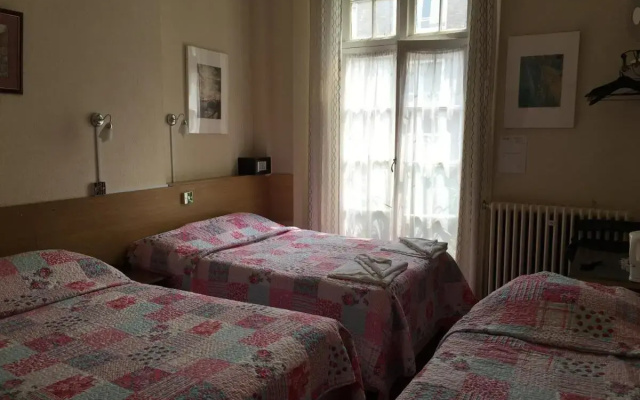 St George Hotel