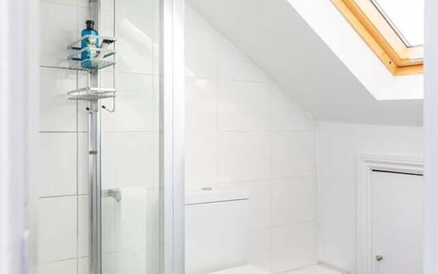 Charming 3-bed Apartment in London