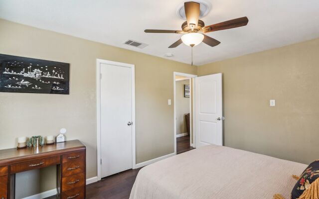 Quaint Midland Home ~ 1 Mi to Downtown!