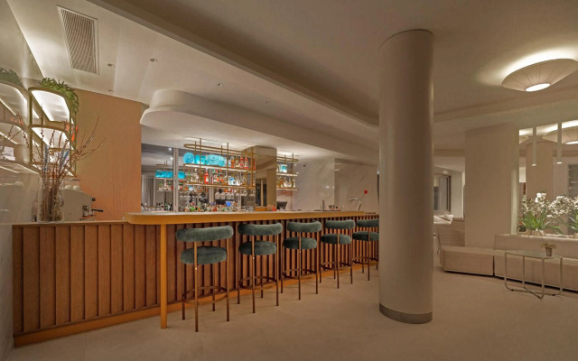 Ammon Zeus Luxury Beach Hotel