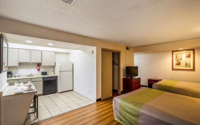 Studio 6 Tulsa Fairgrounds