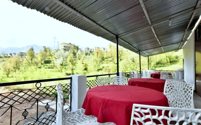 Hotel Snow Retreat by OYO Rooms