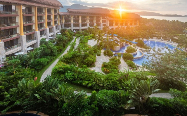 The St. Regis Sanya Yalong Bay Resort