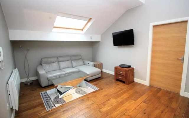 Sheffield City Retreat - Modern Apartment