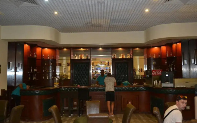 Dexon – Roma Hotel
